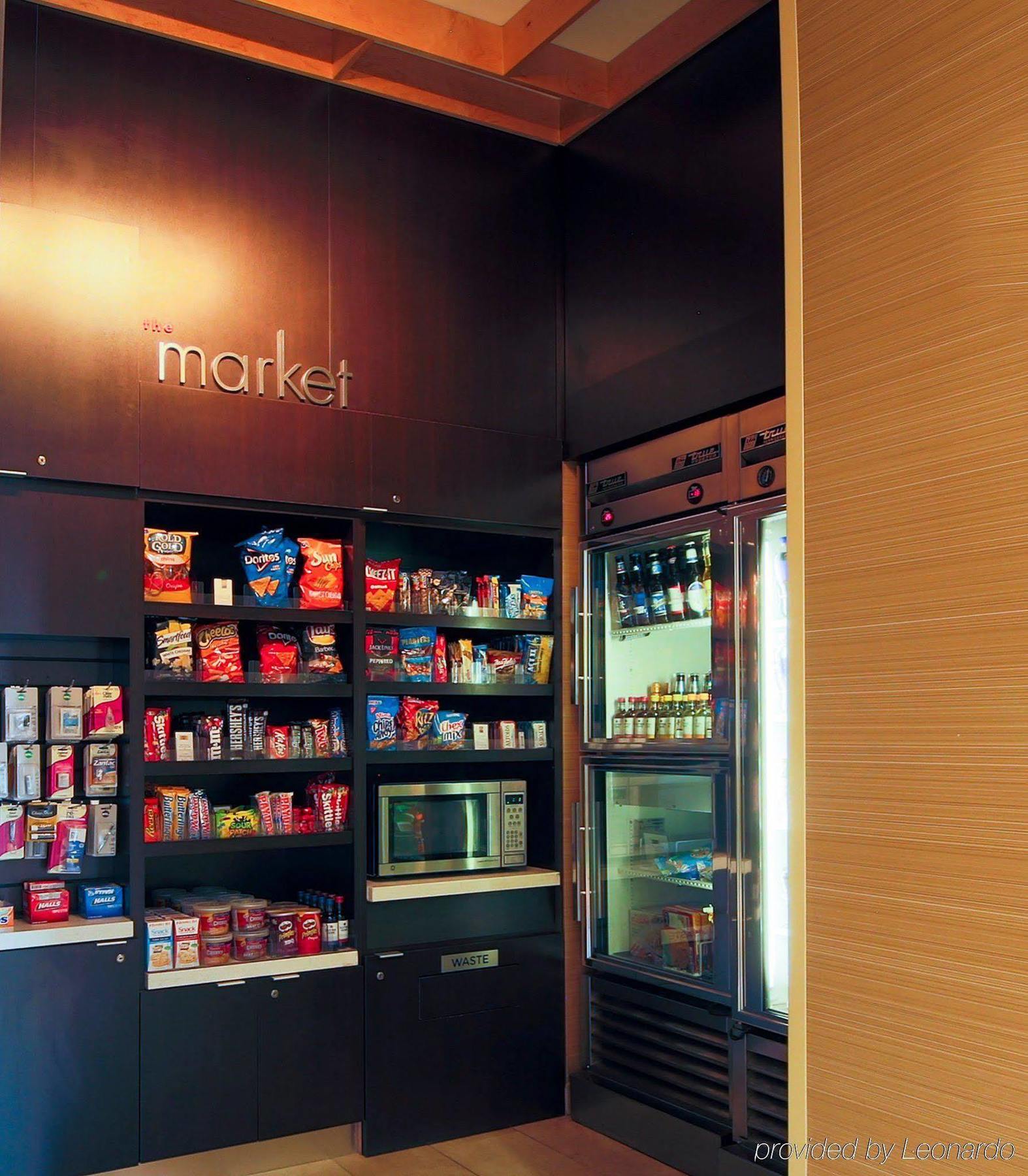 沃纳罗宾斯万怡酒店 外观 照片